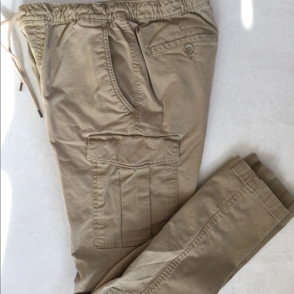 old navy mens khaki cargo pants